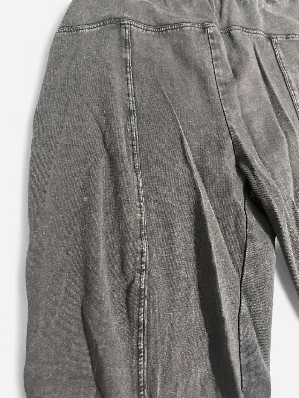 Urban Outfitters Charcoal High-Rise Flare Pants - Picture 5 of 5